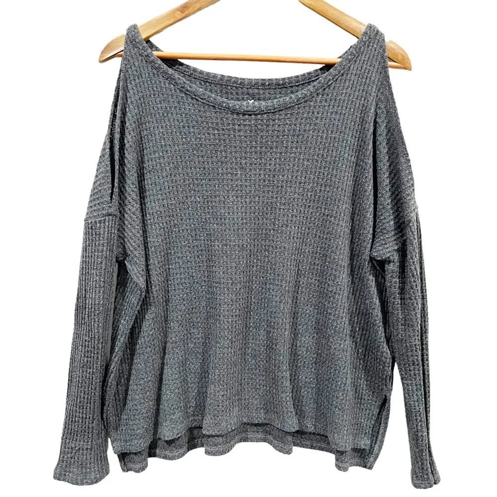 American Eagle Soft & Sexy Plush Waffle Knit Cold Shoulder Top Grey Medium